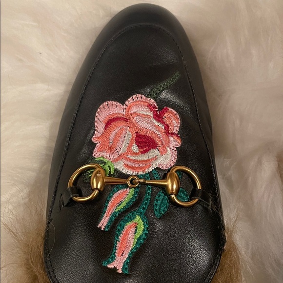 Floral Embroidered Black Loafers with Fur Lining - Picture 2 of 4